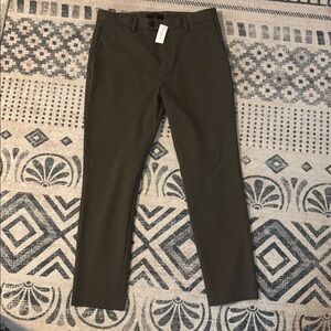 Olive Green Trousers-Men’s